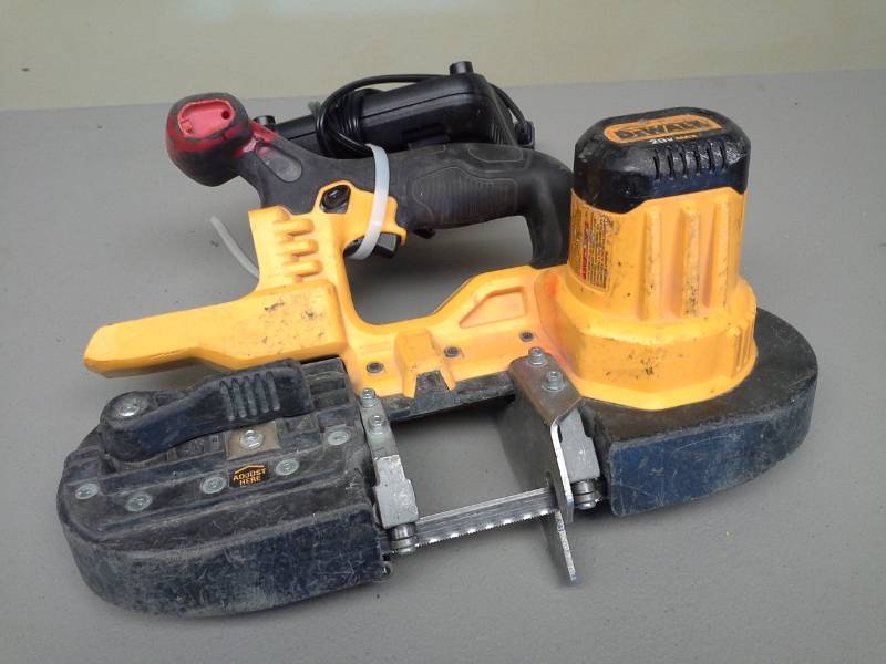 lot 141 image: DeWalt DCS371 20VDC Cordless Band Saw