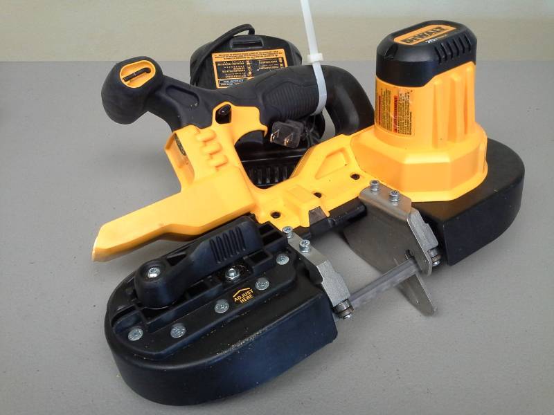 lot 152 image: DeWalt DCS371 20VDC Cordless Band Saw