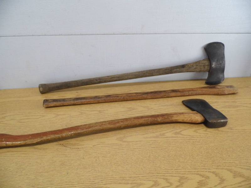 2 Axes - 1 Handle