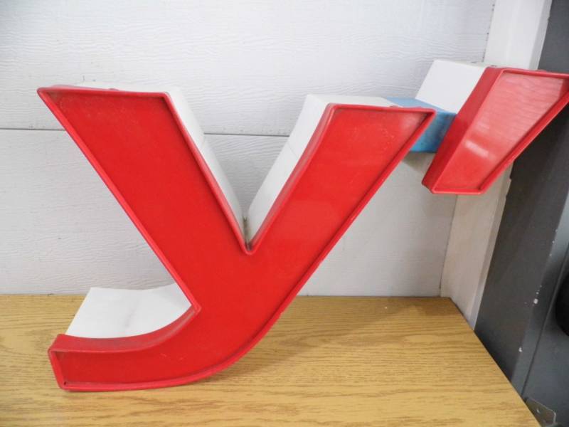 LED Y