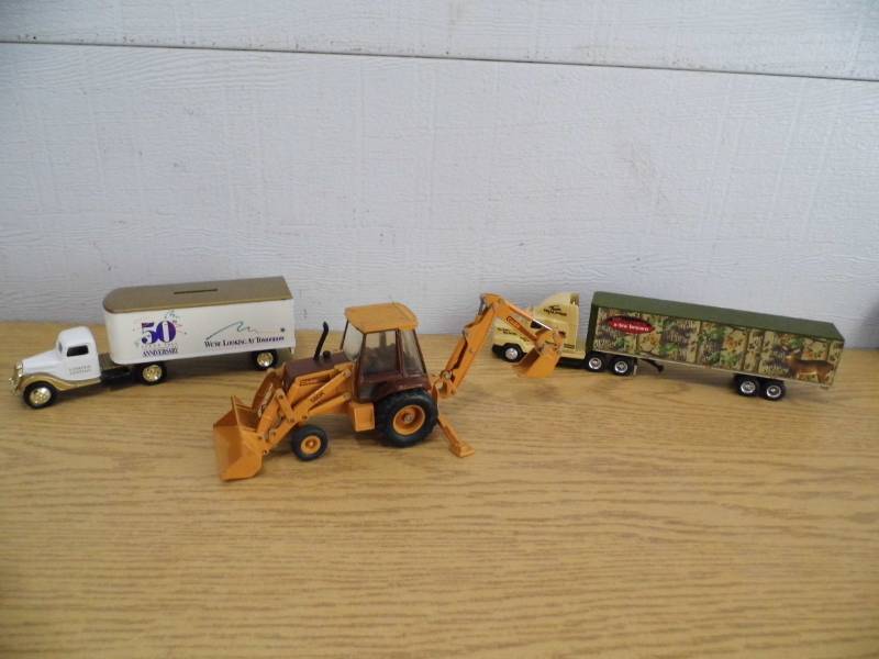 Case Backhoe - Semis