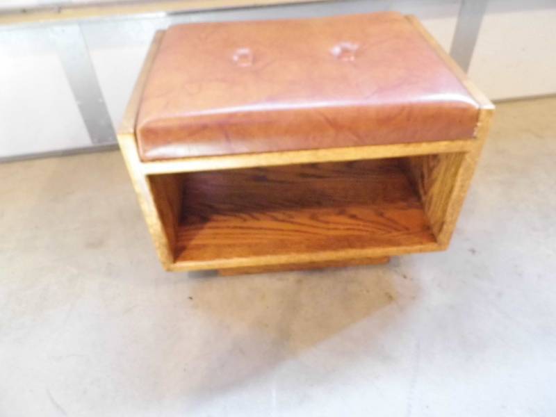 Wooden Ottman