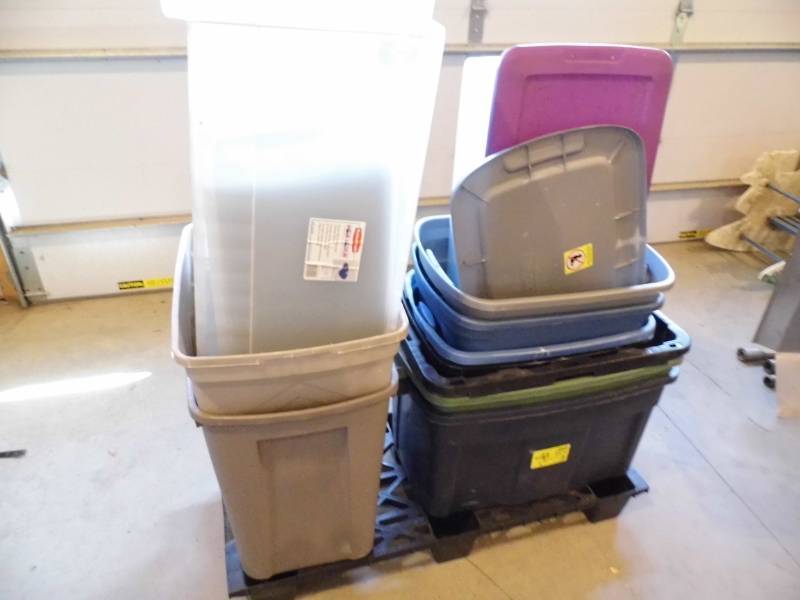 Large Lot of Totes