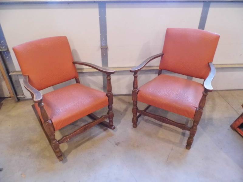 2 Vintage Chairs