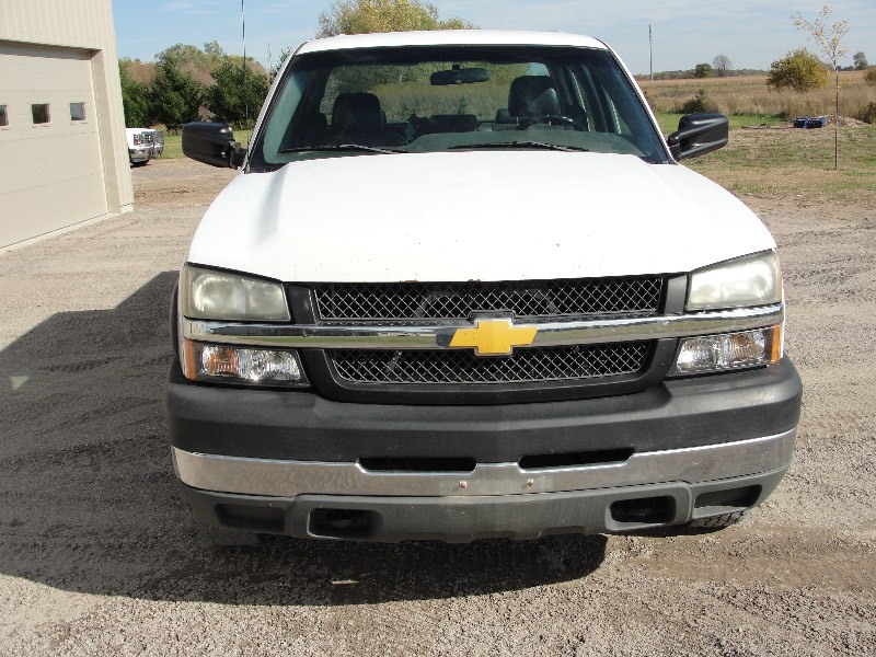 2005 CHEVROLET SILVERADO 4X4  2500 HD
