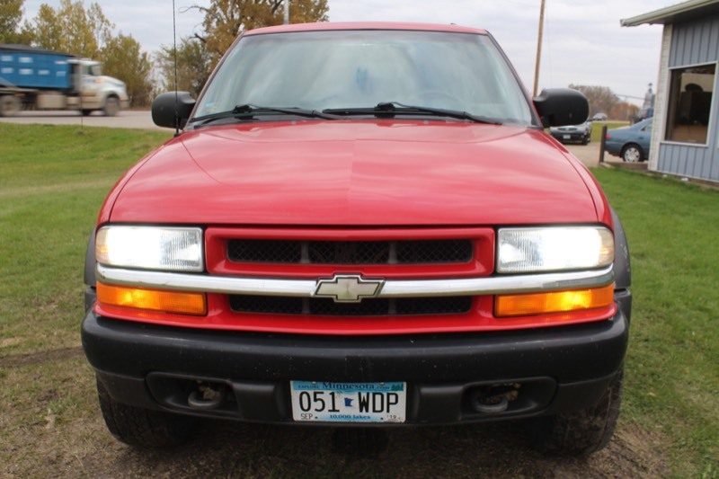 2000 Chevrolet Blazer LS 4x4 2 Door