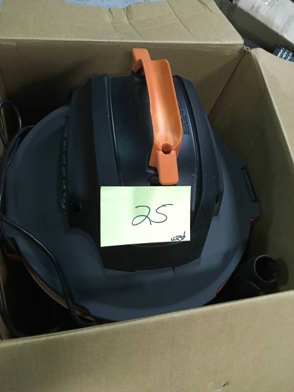 9 Gal. 4.25-Peak HP NXT WetDry Vac  USED