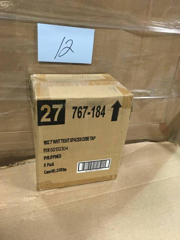 lot 12 image: (Case of 6) HDX 7 ft. 162 Indoor Tight Space Cube Tap Extension Cord, White- new
