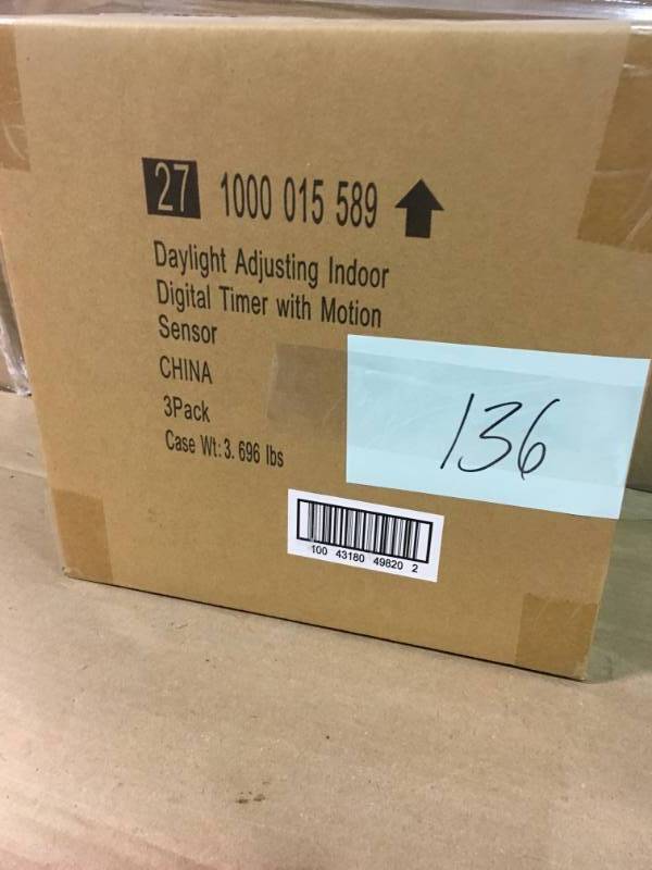 lot 136 image: (Pack of 3) Defiant SunSmart 8 Amp In-Wall Digital Timer-49820- new