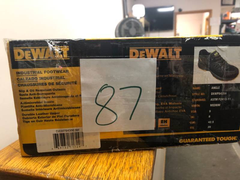 lot 87 image: DEWALT Angle Mens Size 9(M) BlackYellow Nylon Mesh Steel Toe ProLite Work Shoe, Blacks