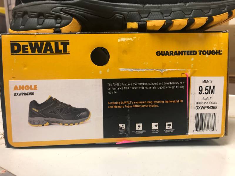 lot 12 image: DEWALT ANGLE DXWP84356 MENS 9.5 M BLACK & YELLOW STEEL TOE SHOES