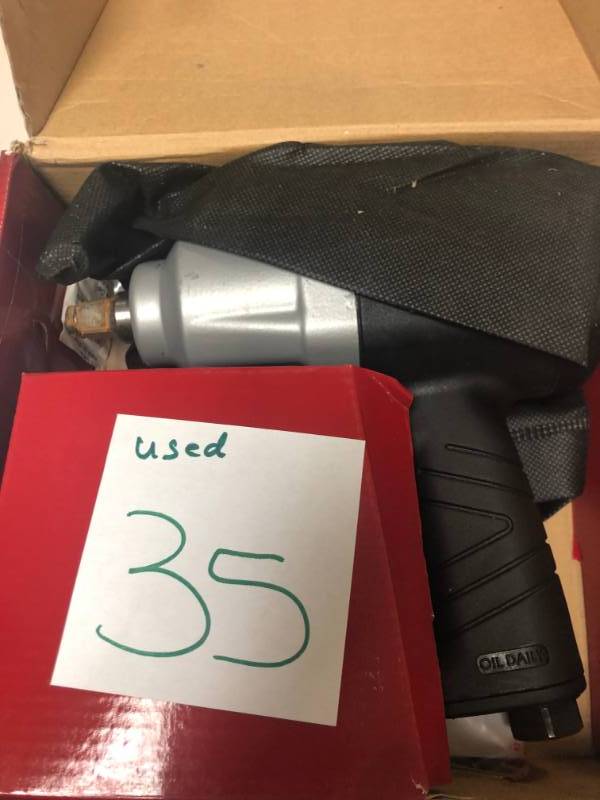 lot 35 image: Husky 650 ft.lbs. 12 in. Impact Wrench