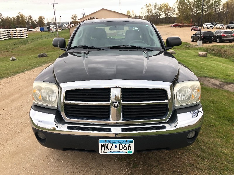 2005 Dodge Dakota 4x4 -No Reserve-