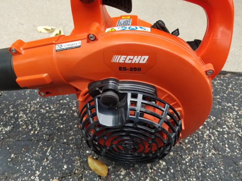 lot 19 image: Echo ES-250 Landscaping Blower