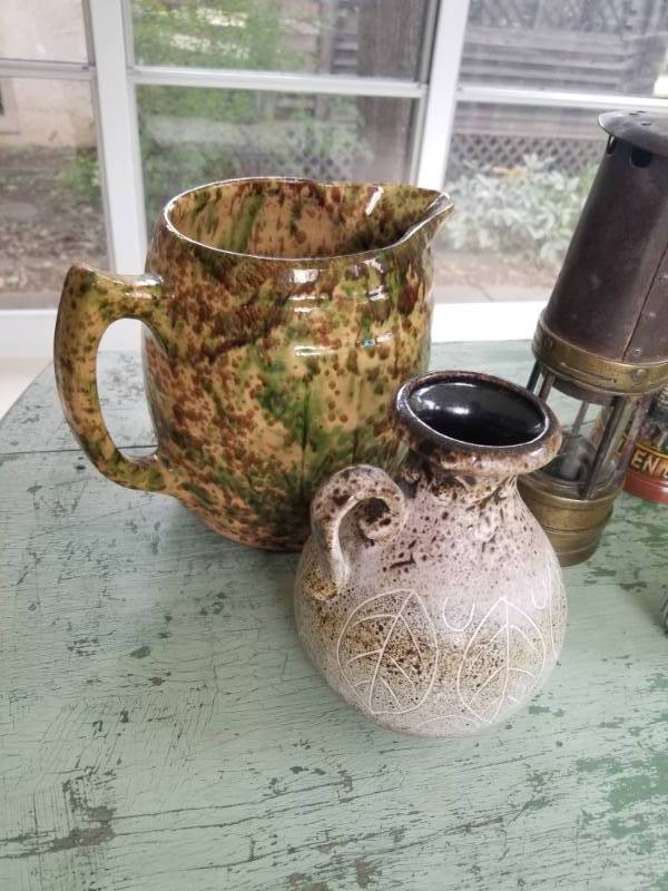 lot 72 image: Collection of Decorative Containers