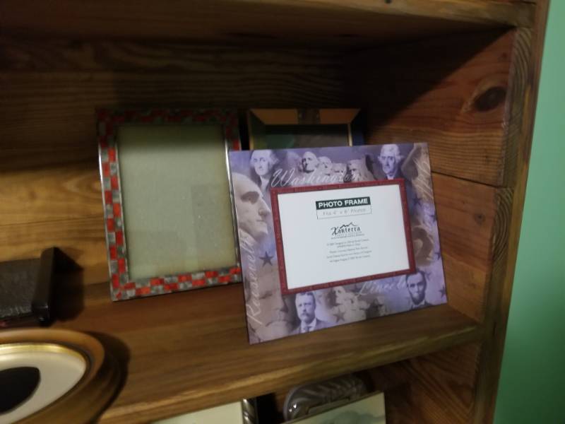 lot 79 image: Collection of Picture Frames
