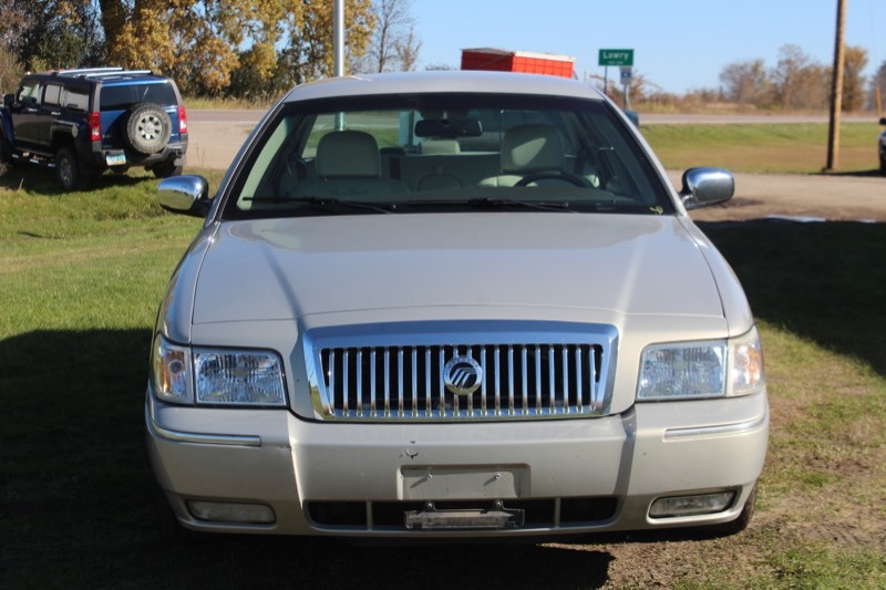 lot 4353 image: 2007 Mercury Grand Marquis LS - Palm Beach Edition -