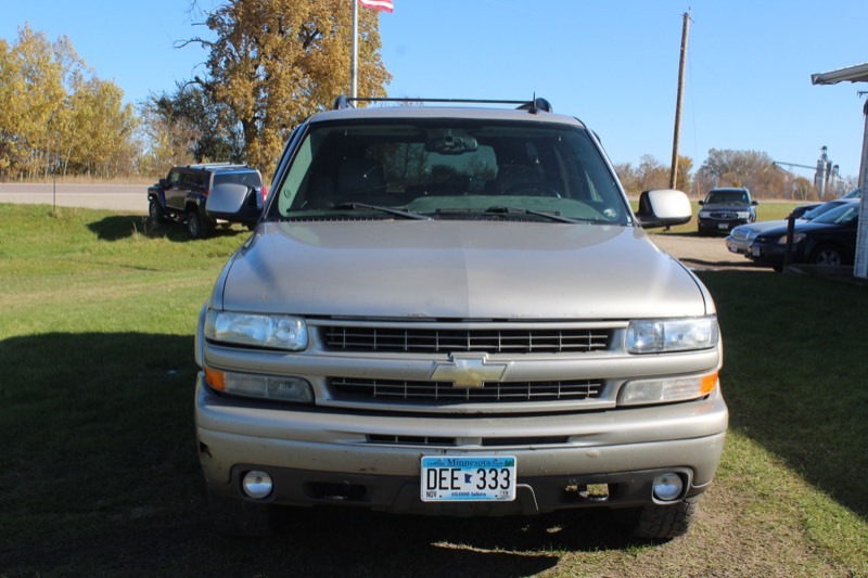 2004 Chevrolet Suburban 1500 LT 4x4
