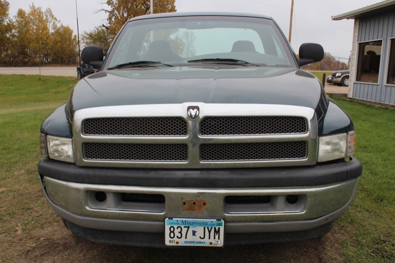 lot 4361 image: 1998 Dodge Ram 1500 - 99,488 Miles -