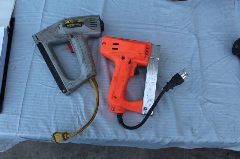 lot 251 image: Lot of (2) Arrow ETF50 Electric Staple  Nail Gun, Stanley  Shaprshooter Electric Heav Duty Staple Gun TRE500
