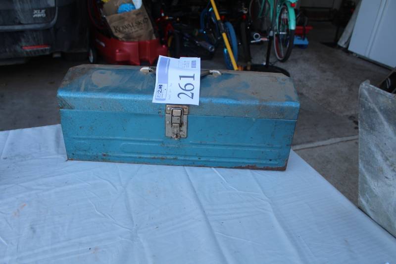 lot 261 image: Metal Tool Box