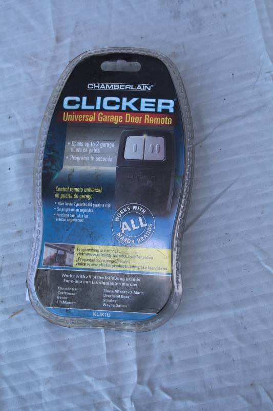 lot 263 image: Clicker Garage Door Opener