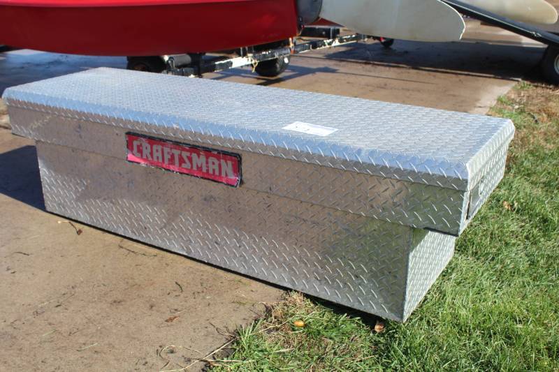 lot 271 image: Craftsman Diamond Plate Truck Bed Tool Box