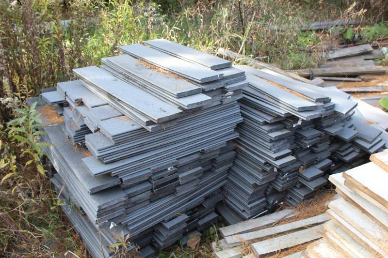 lot 221 image: Composite Decking Cutoffs