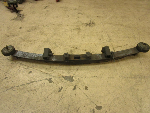 FLOOR CLEANING MACHINE SQUEEGEE COMPONENT