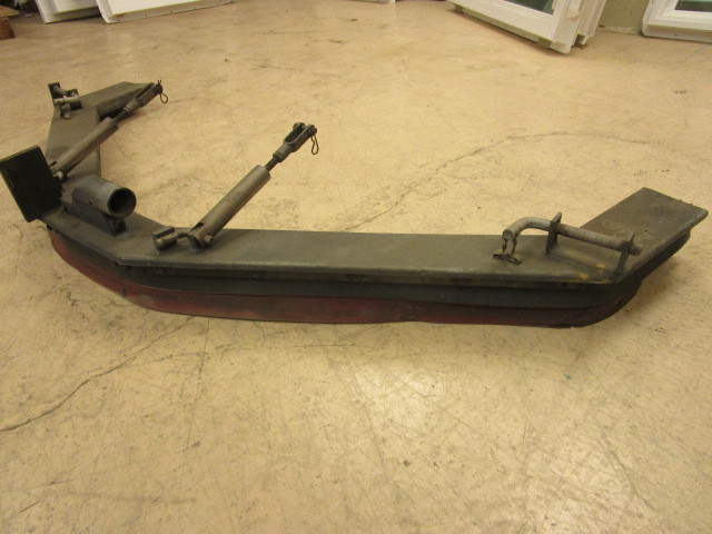 FLOOR CLEANING MACHINE SQUEEGEE COMPONENT