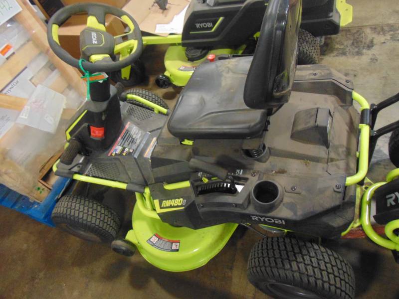 lot 15 image: Ryobi 38 in. Battery Electric Riding Lawn Mower RY48110 - Missing Charger