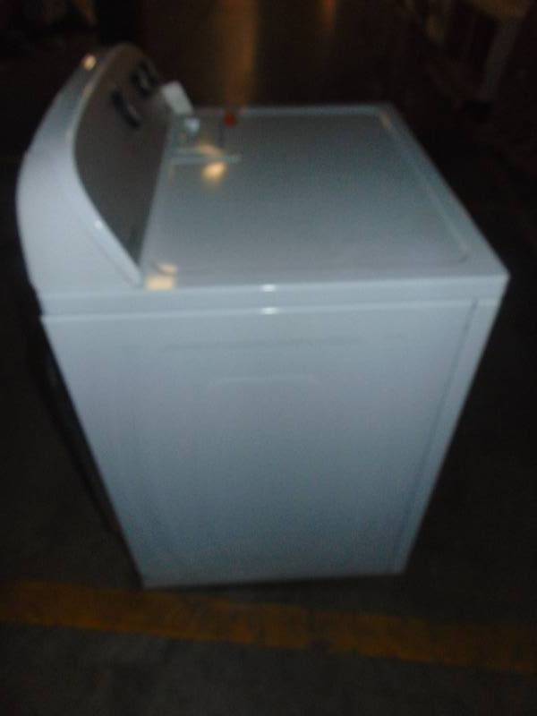 lot 21 image: Whirlpool 7-cu ft Gas Dryer (White) WGD4815EW