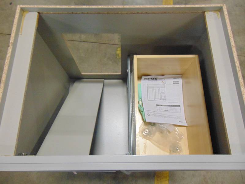 lot 29 image: Diamond FreshFit 30-inGray Bathroom Vanity Cabinet R17 VSDB30