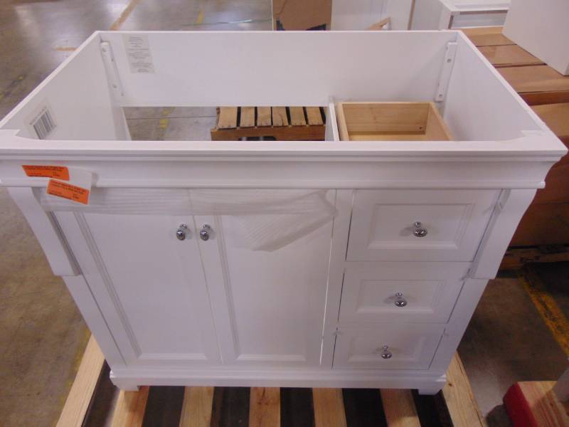 lot 31 image: Foremost Naples 36 in. W Bath Vanity Cabinet Only in White with Right Hand Drawers NAWA3621D