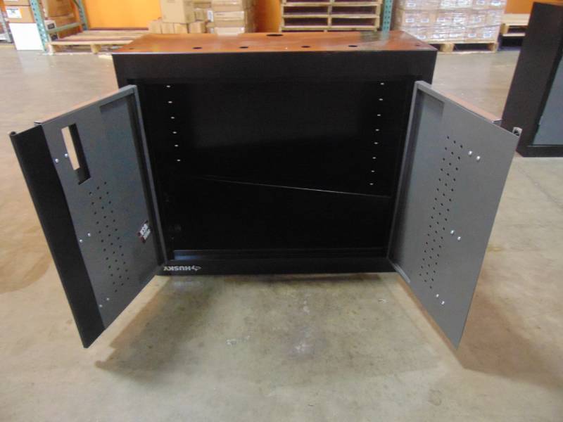 lot 75 image: Husky 30 in x 26 in x 12 in Husky Storage Cabinet KW1F301226-H9