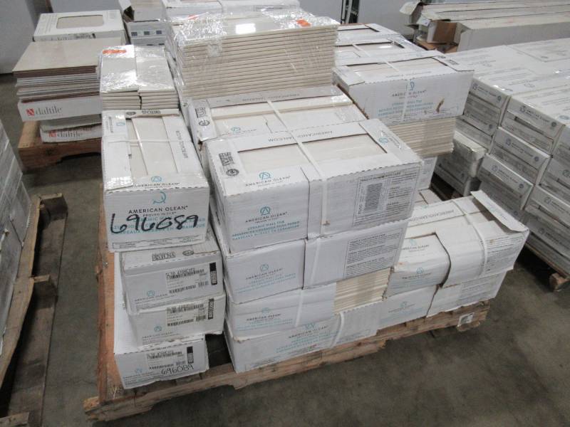 lot 212 image: American Olean Starting Line Gloss White 4 x 16 Ceramic Subway Tile SL10416HC1P2, Approximately 45 Cases (30 PiecesCase, 13.20 Sq FtCase).