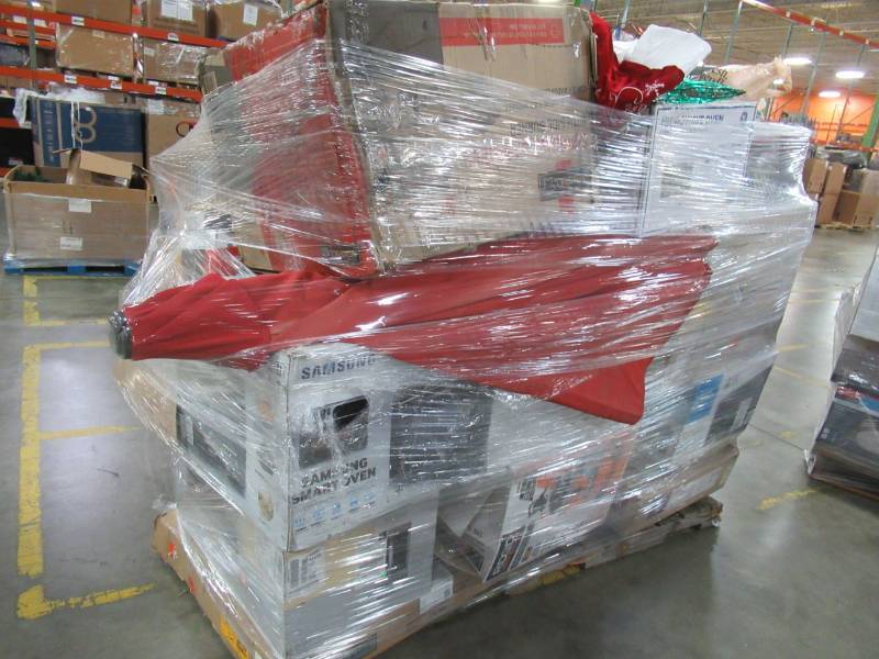lot 307 image: WHOLESALE MIXED PALLET OF RETURNS - SMALL APPLIANCES AND HOUSEWARES