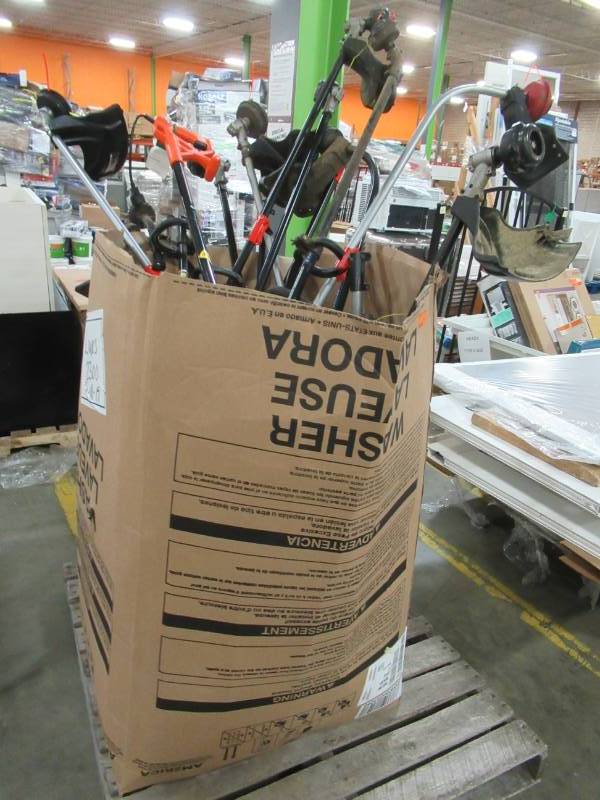lot 311 image: WHOLESALE MIXED PALLET OF RETURNS - GAS POWERED WHIPS AND ELECTRIC EDGER