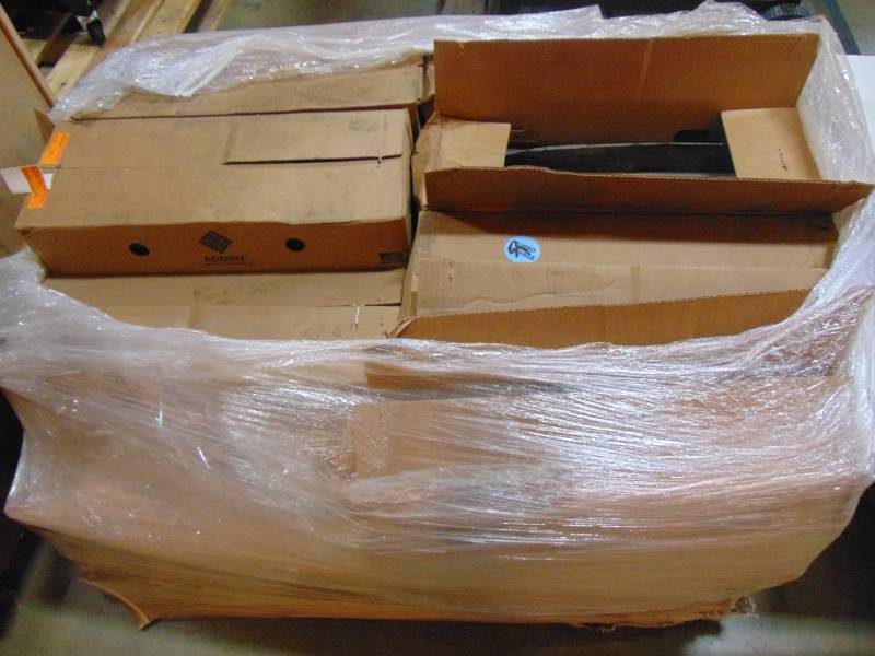 lot 98 image: Entire Pallet - Adorn 3-12 in. x 23-12 in. Stone Veneer Siding (Gray Sills) GSILL