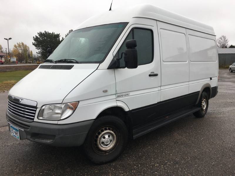 2005 Freightliner 2500 SHC Van