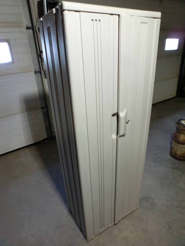 lot 268 image: Storage Locker