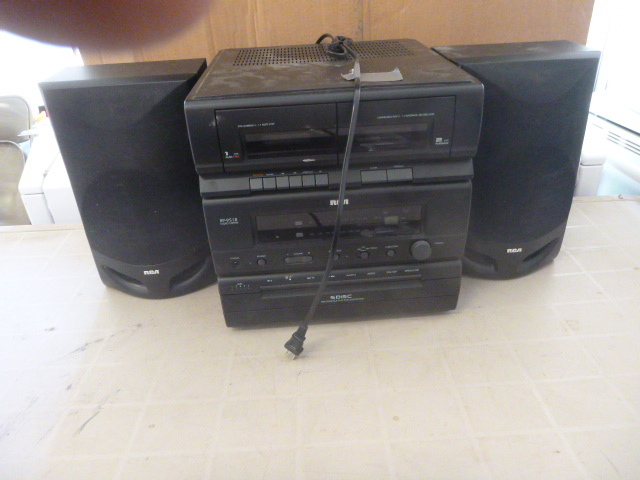 lot 50 image: RCA RP-9518 Audio System