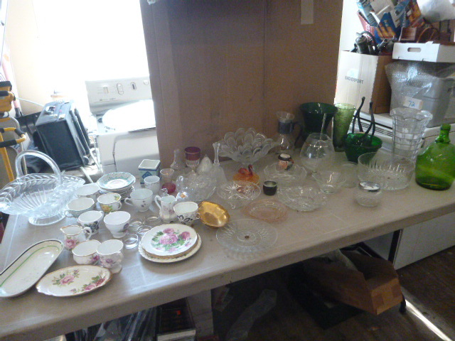 lot 55 image: Miscellaneous Household Items