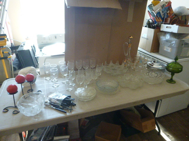 lot 56 image: Miscellaneous Kitchen Items
