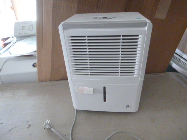lot 67 image: Perfect Air Dehumidifier