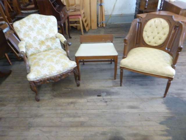 lot 14 image: 3 Chairs