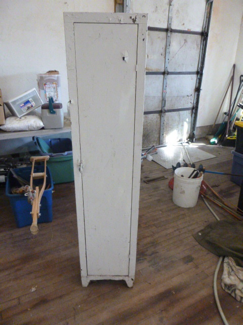 lot 42 image: Storage Cabinet