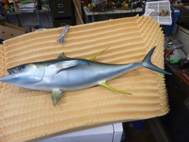 lot 49 image: Plastic Replica Tuna Wall Hanging