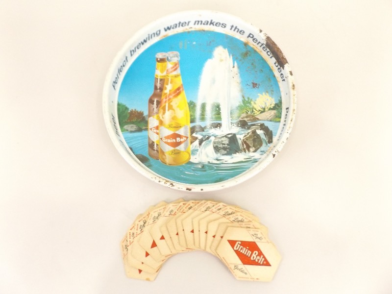 lot 37 image: Vintage Grain Belt Beer Tray and Coasters