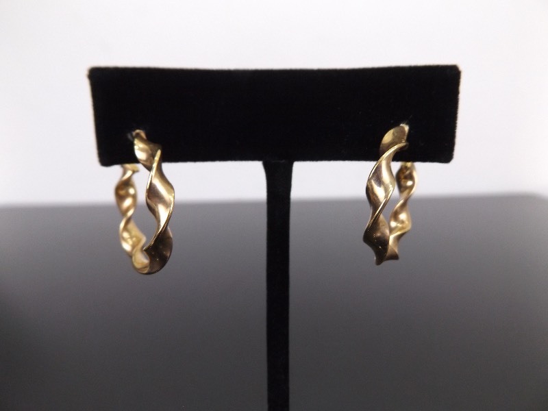 lot 59 image: 14k Yellow Gold Twisted Hoop Hook Clasp Earrings